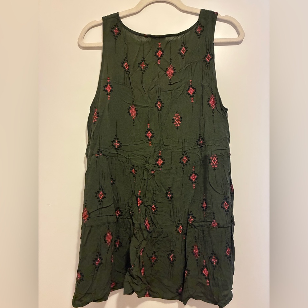 Torrid Sleeveless Olive Green Embroidered Tank Top - Picture 2 of 2